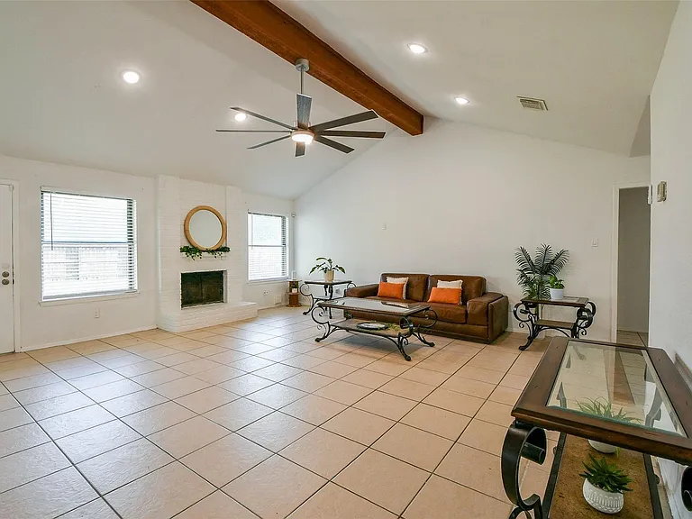 5635 Greenhill Forest Dr — Photo 7