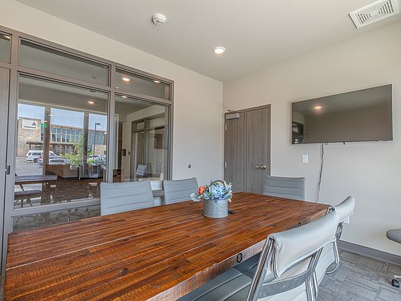 2nd image of 215 Main St #427