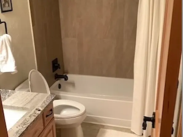 (undisclosed Address), Vail, CO 81657