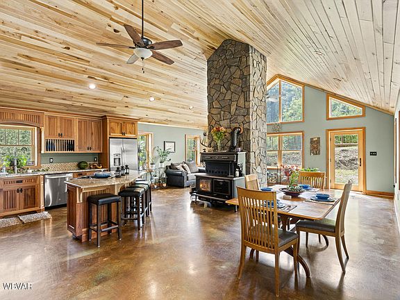 2nd image of 1348 Radio Club Rd