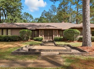 5230 Brookleigh Dr, Jackson, MS 39272