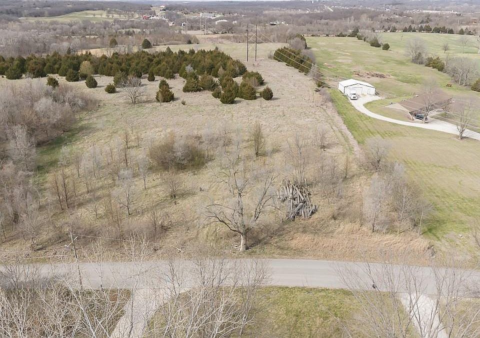 1st image of 14000 Stillwell Rd