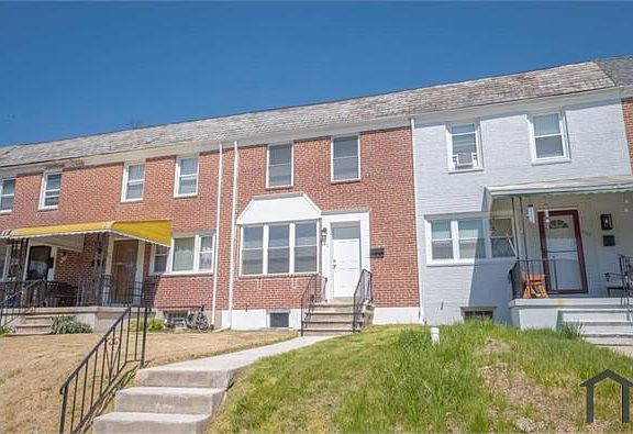 2nd image of 806 Benninghaus Rd