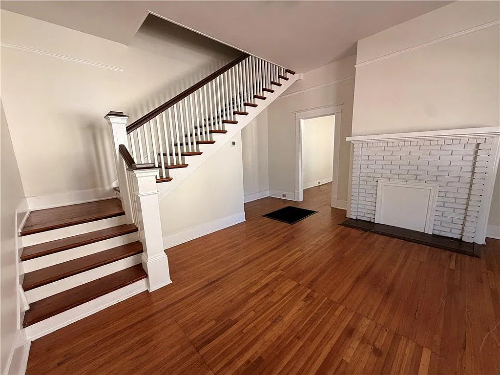 2 bed, 1.5 bath, 1455 sqft, $1,600 — Photo 3