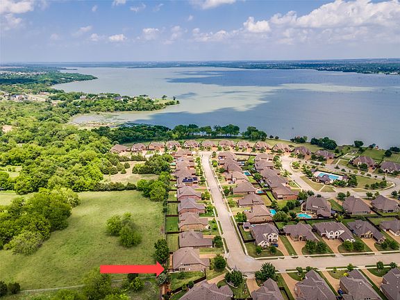 3rd image of 10002 Edgeway Cir