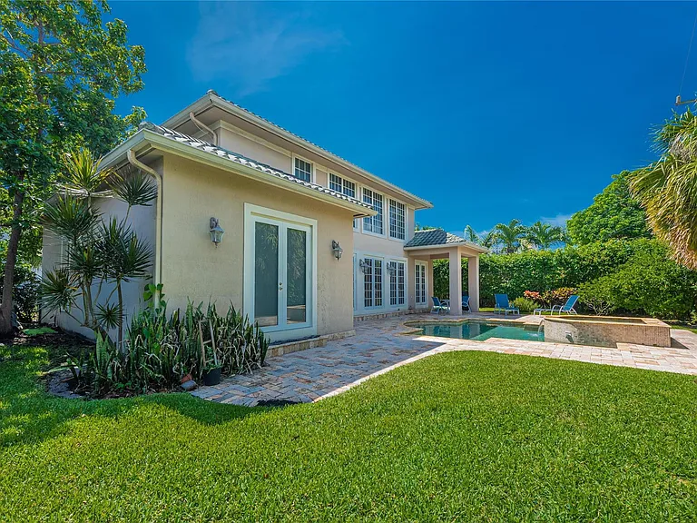 2999 Banyan Rd — Photo 33