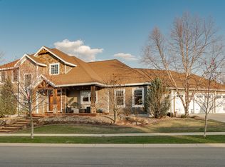 936 Fox Knoll Dr SW, Rochester, MN 55902