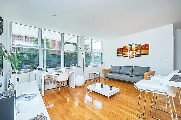 Sold by Compass | media 1