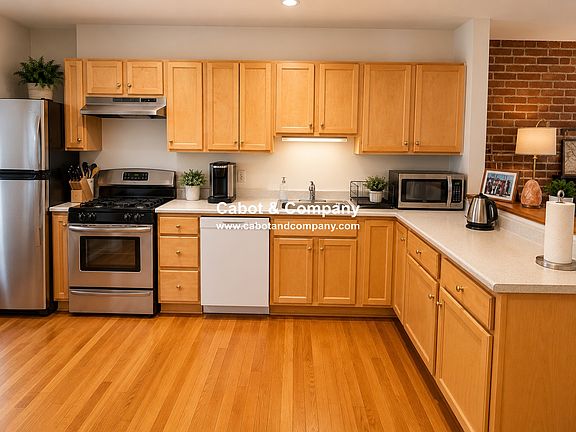 3rd image of 2 Mead St #1