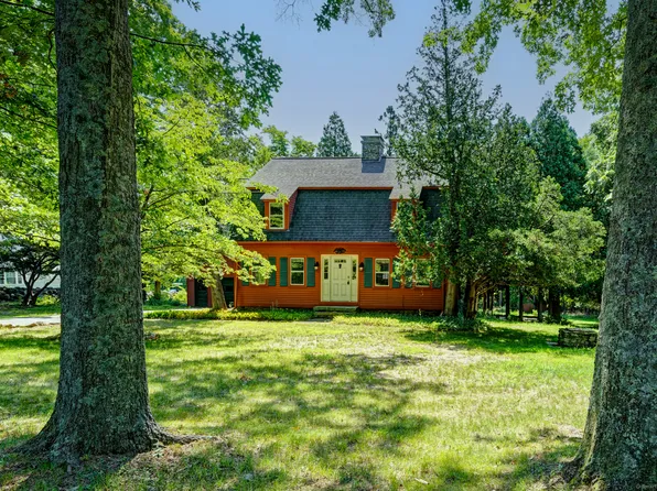 674 Middle Turnpike, Mansfield, CT 06268
