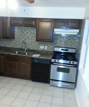 4th image of 7806 Kilbourn Ave