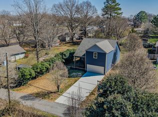 9 Webb St, Athens, TN 37303