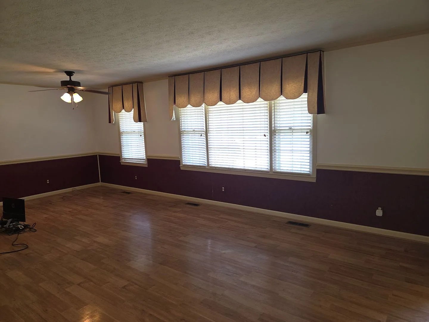 Pamalee Dr. Area — Photo 4