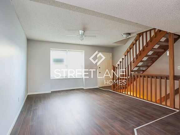 3rd image of 3208 Paradise Ave