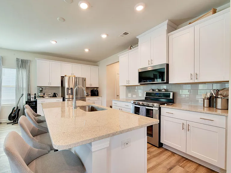 4009 Woodland View Dr — Photo 14