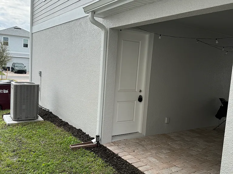 2015 Iorio St — Photo 2