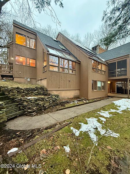 2nd image of 18 Brigham Road