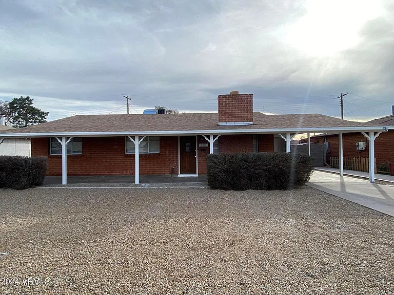 4251 W Keim Dr — Photo 2
