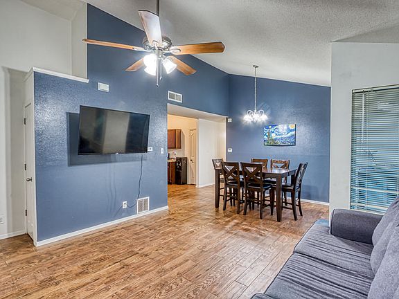 5th image of 4708 Beacham St