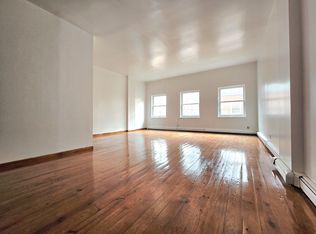 271 Water St #4, New York, NY 10038