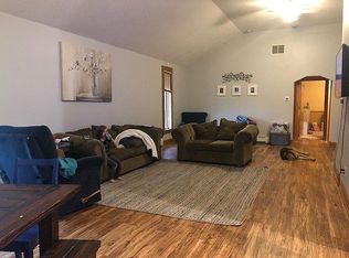 1183 Warren Ave, Cumming, IA 50061