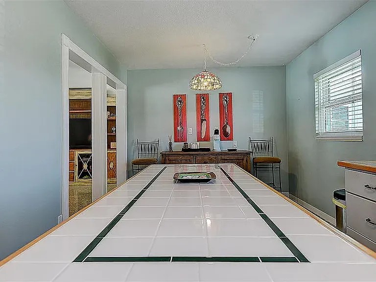 2800 E Vina Del Mar Blvd — Photo 13