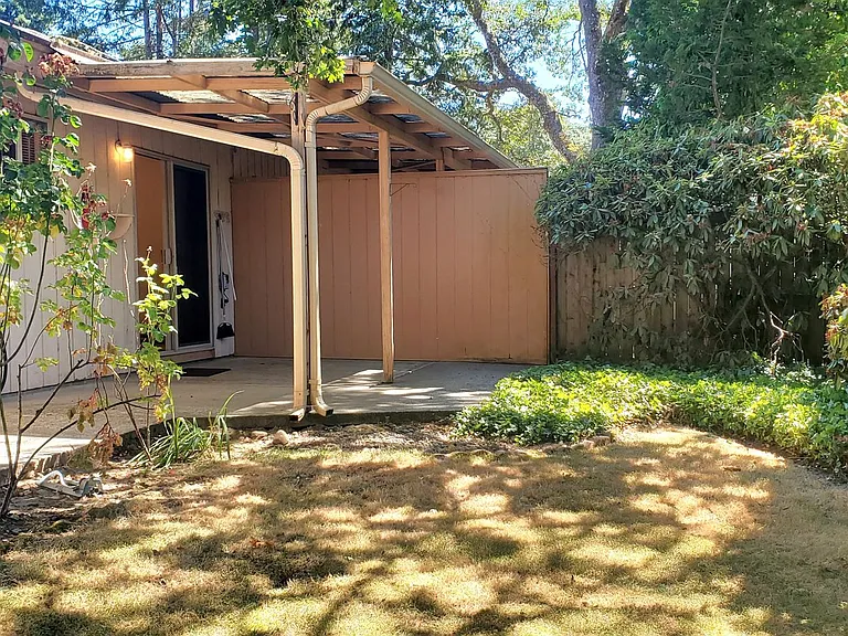 Folk: 5819 - 5821 64th University Place 98467 — Photo 21