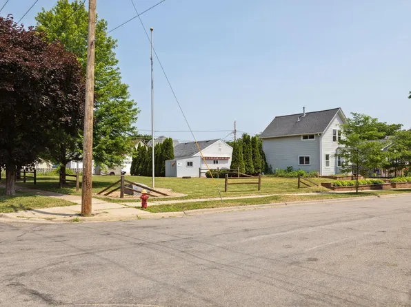 725 Watson Ave, Saint Paul, MN 55102