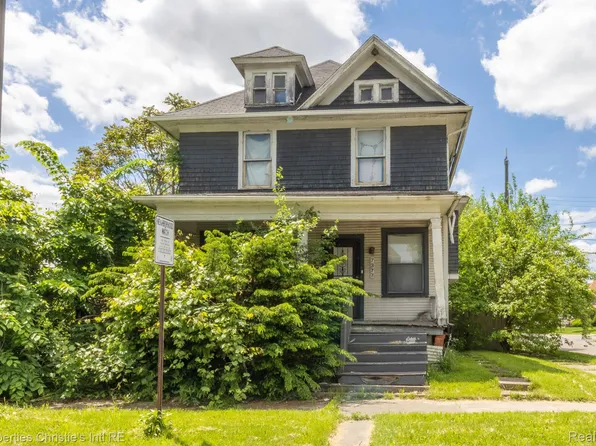 7377 Hanover St, Detroit, MI 48206