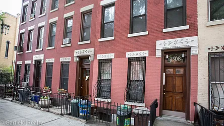 Rented by Garfield Realty 