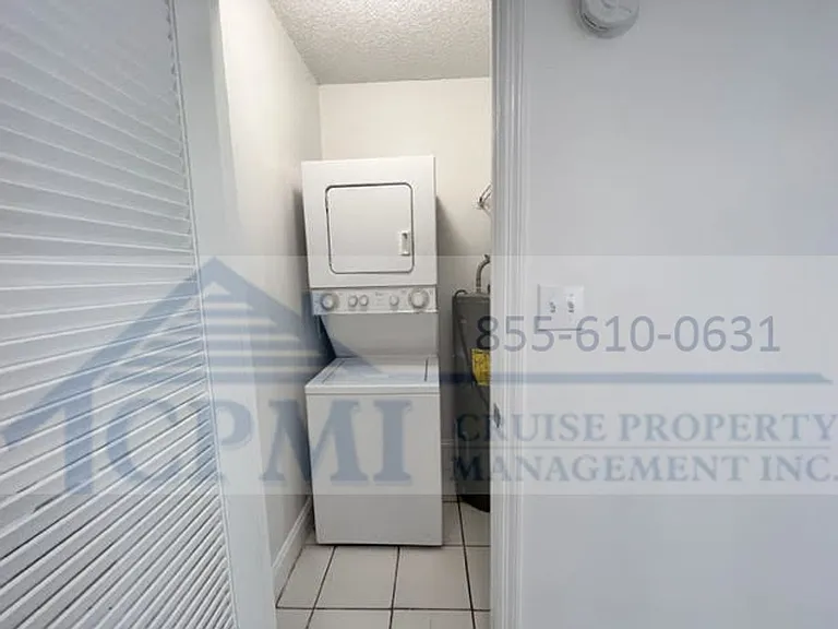 1755 Forest Hill Blvd West Palm Beach, FL 33406 — Photo 20