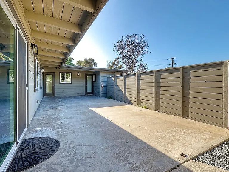 Club View Terrace — Photo 111