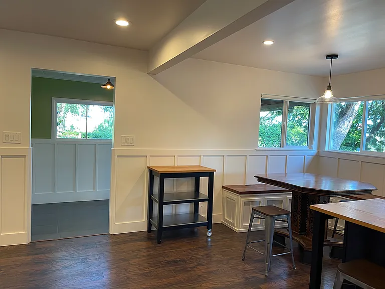 2334 Burnside Rd — Photo 24