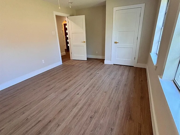 118 Clover St — Photo 20