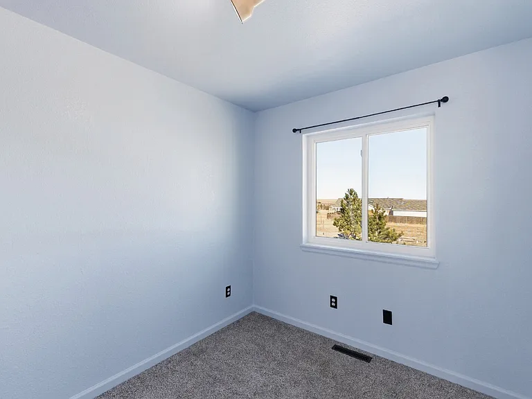 44698 Sundown Trl — Photo 12