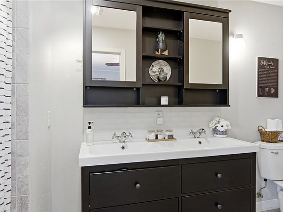 5th image of 2909 S Lexington Boulevard