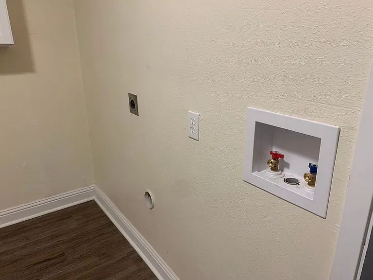 1068 Blanchard Pl — Photo 11