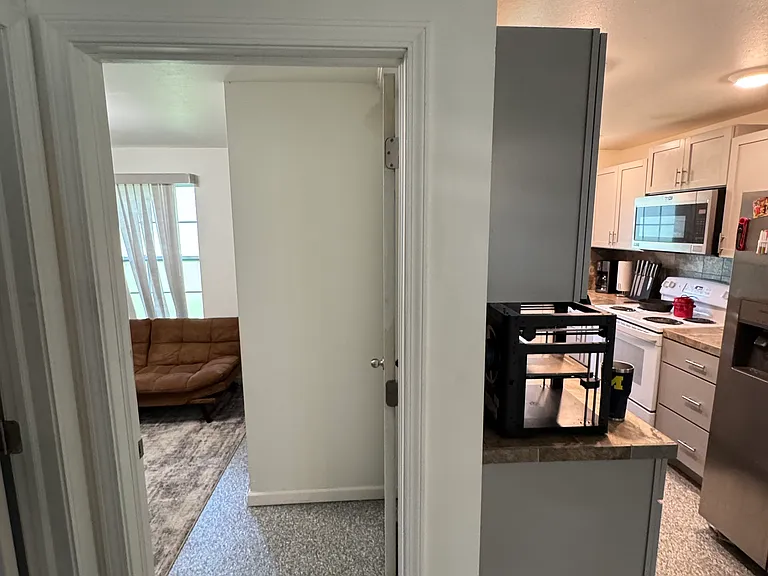 220 W Williams St — Photo 11