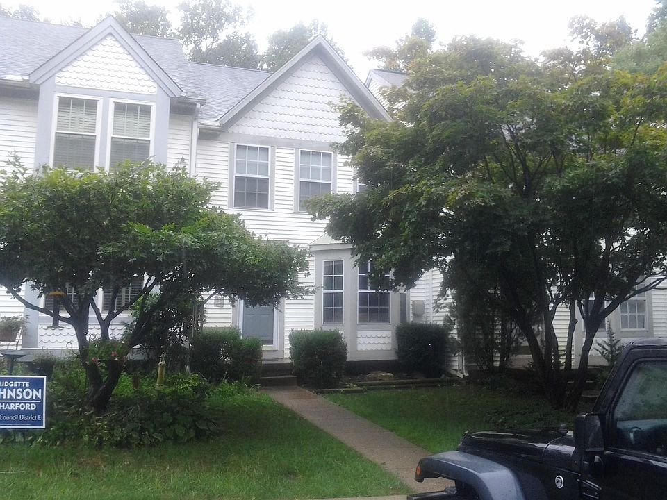 1st image of 1105 Robin Hill Ct