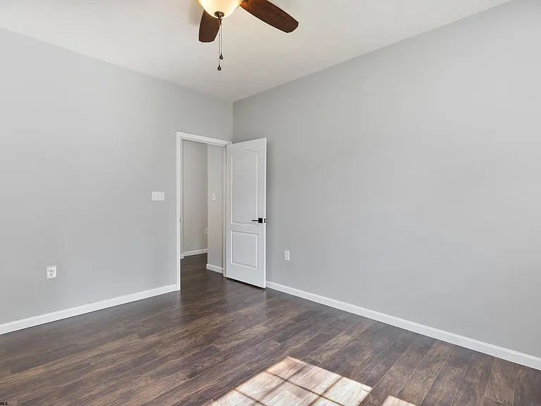 112 Casey Ln — Photo 11