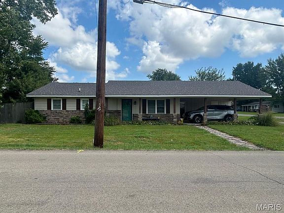 2nd image of 700 Two Mile Rd