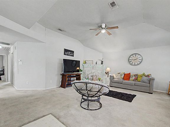 5th image of 18406 Dinner Creek Dr