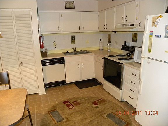 5th image of 1034 Brinker 201 Dr