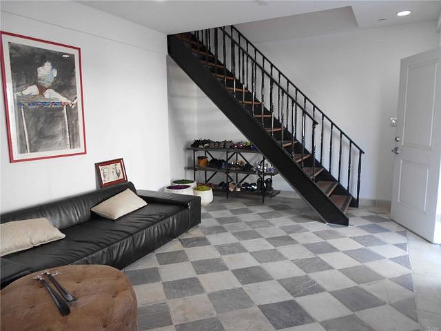 2nd image of 3 Kerrigan St