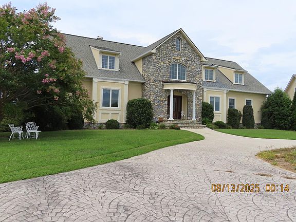 3rd image of 6485 Falling Creek Rd