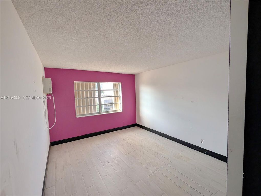 3201 NE 14th Street Cswy APT 408, photo 5
