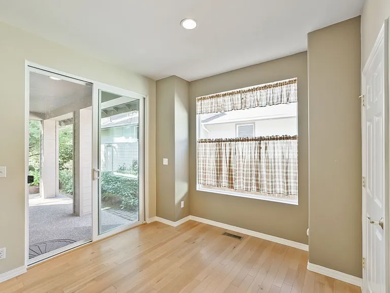 24169 NE 122nd St — Photo 14