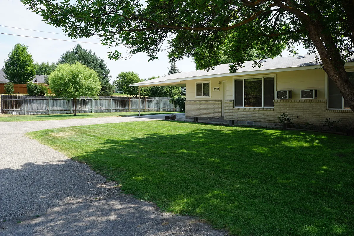 Building Photo - 5951-5953 N Pierce Park Ln