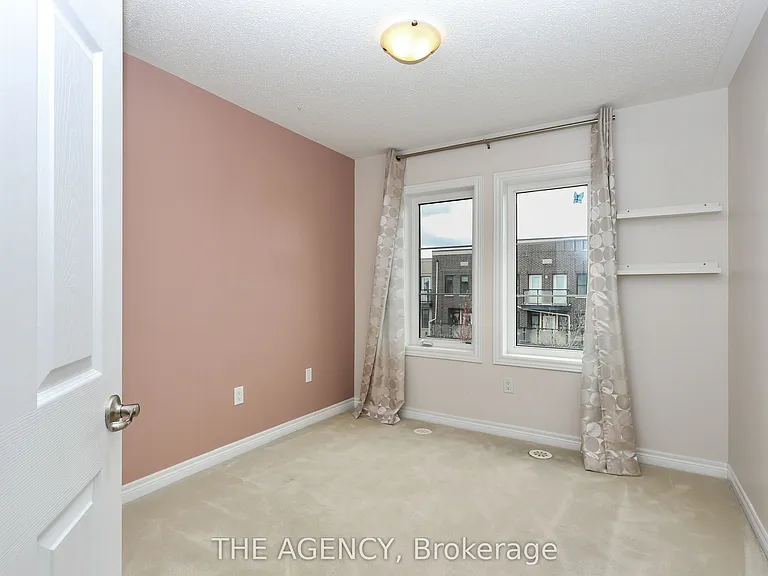 3053 Preserve Dr — Photo 27
