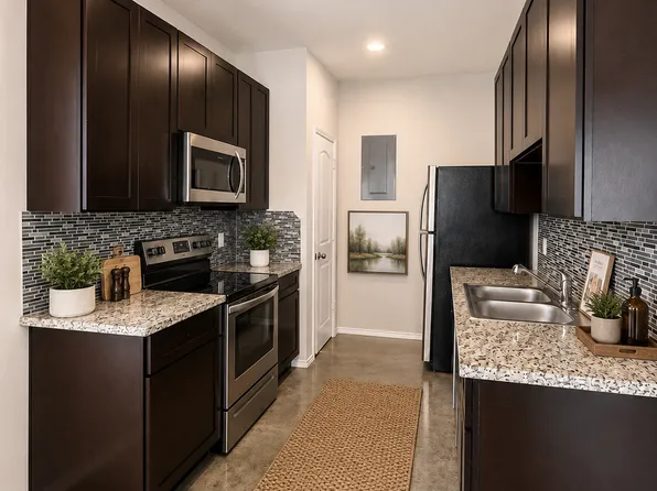 Cottage Pointe, 615 Hayman St #6bb53ab51, Huntsville, TX 77340